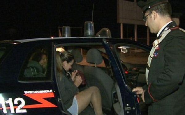Servizi antiprostituzione dei Carabinieri a Lentini e Carlentini: richiesti tre fogli di via