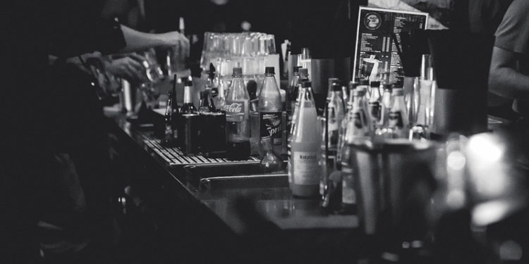 Siracusa, schiamazzi notturni e atti vandalici: pub di Ortigia chiuso per 30 giorni