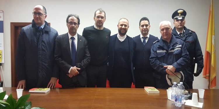 Ucsi Sicilia. Conversazione con Paolo Borrometi a Buccheri nel centro congressi “Sant’Ambrogio”