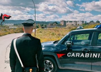 Francofonte, finisce ai domiciliari per aver picchiato e rapinato un dipendente IACP