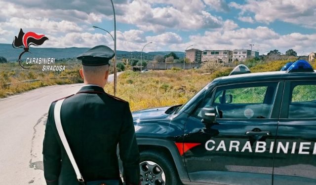 Francofonte, finisce ai domiciliari per aver picchiato e rapinato un dipendente IACP