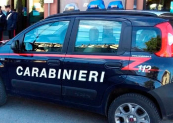 Palazzolo, aggredisce la convivente poi si scaglia sui Carabinieri: arrestato