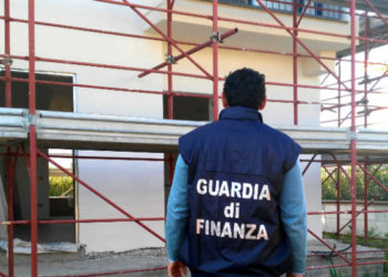 Augusta. Lavoro nero, ispezioni delle Fiamme Gialle in sette cantieri edili: solo una in regola