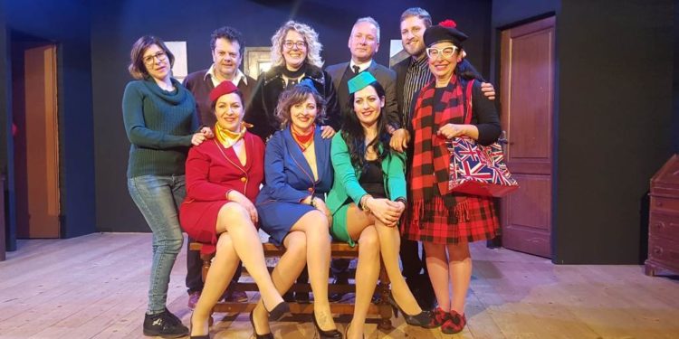 Canicattini Bagni. Successo al Teatro San Pio di Roma per l’esordio della commedia “Si vola”