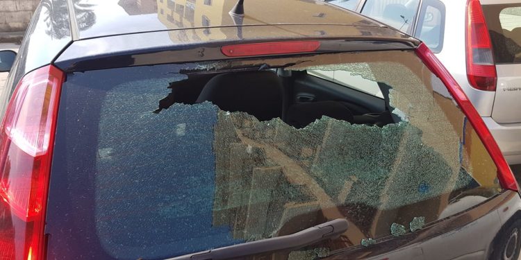 Siracusa, danneggiata l’auto di Ezechia Paolo Reale. La solidarietà del Sindaco e del presidente del Consiglio Comunale