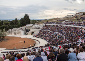Siracusa. Rappresentazioni Classiche, al Teatro Greco Elena, Le Troiane e Lisistrata