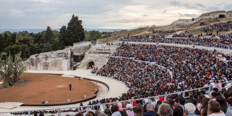 Siracusa. Rappresentazioni Classiche, al Teatro Greco Elena, Le Troiane e Lisistrata