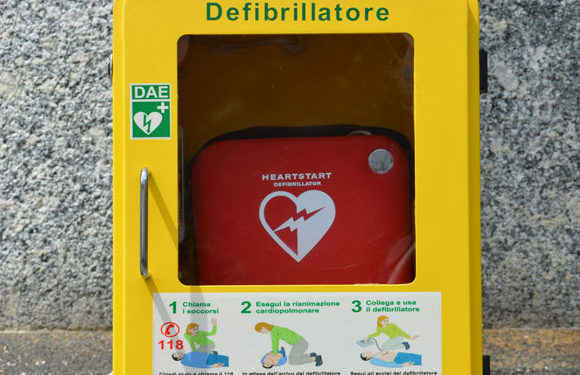 Siracusa. Confartigianato Imprese dona defibrillatore al Comune