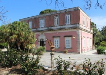 Siracusa. “Una valigia piena di…”, da lunedì 8 aprile il progetto di promozione della lettura a Villa Reimann