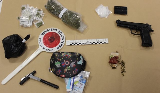 Augusta. Droga, munizioni e una pistola giocattolo modificata in casa: arrestato
