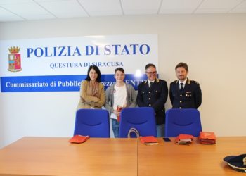 Lentini. Il Questore premia degli studenti dell’Istituto alberghiero
