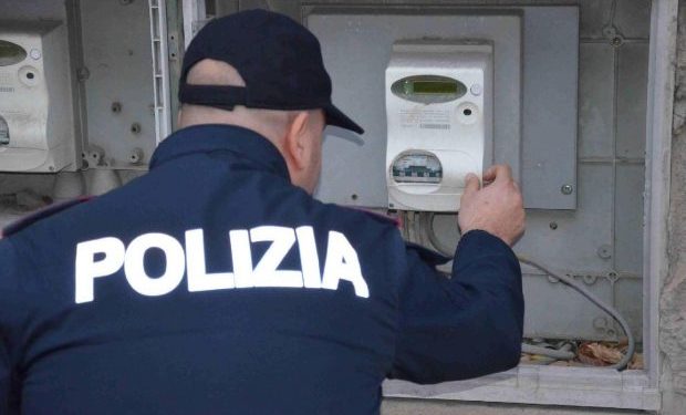 Priolo Gargallo. Furto aggravato di energia elettrica, denunciate due persone