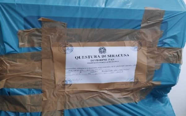 Siracusa. Controlli amministrativi in un bar di via Elorina, sequestro e sanzioni per 45 mila euro