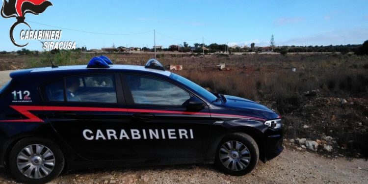 Discarica abusiva di materiali inerti, sequestro dei Carabinieri a Francofonte