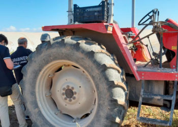 Noto, braccianti sfruttati e sottopagati: i Carabinieri arrestano due imprenditori agricoli