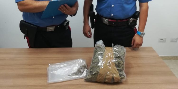 Augusta. Mezzo chilo di marijuana in auto: una coppia finisce ai domiciliari
