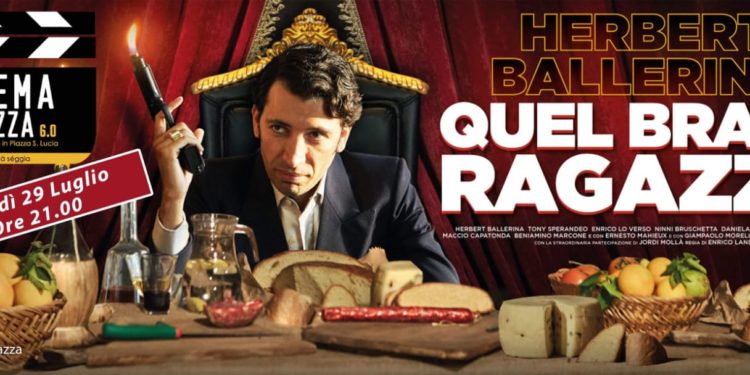 Siracusa. Torna il cinema in Piazza Santa Lucia “e puttativi a seggia…”