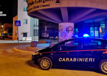 Priolo Gargallo. Violenta lite tra zio e nipote, spuntano dei coltelli: arrestati