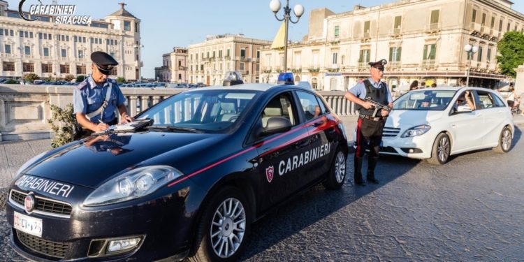 Siracusa. Vìola la misura del divieto di avvicinamento all’ex moglie, arrestato