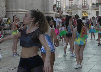 Siracusa, Feste Archimedee 2019: ieri la parata d’apertura per le vie di Ortigia