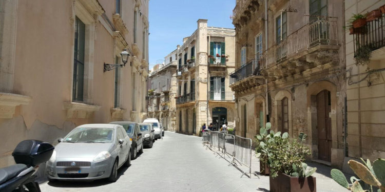Siracusa. Da domani in vigore i nuovi orari per l’area pedonale in via della Giudecca