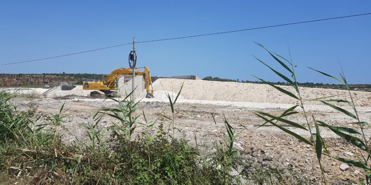 Tratto autostradale Cassibile -Rosolini in stato di abbandono, la denuncia di Vinciullo