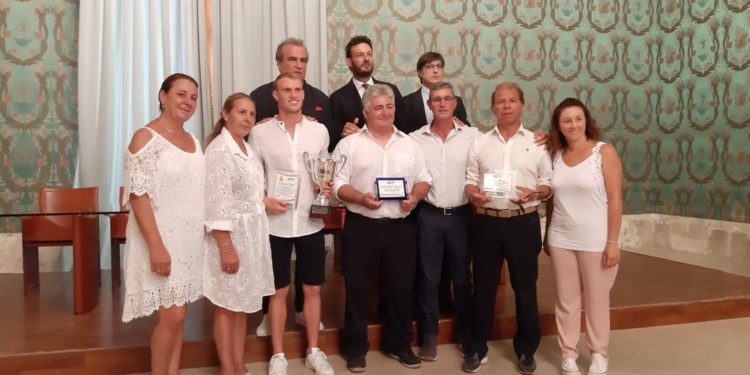 Siracusa. Nuoto, premiato al Vermexio il campione Claudio Antonino Faraci