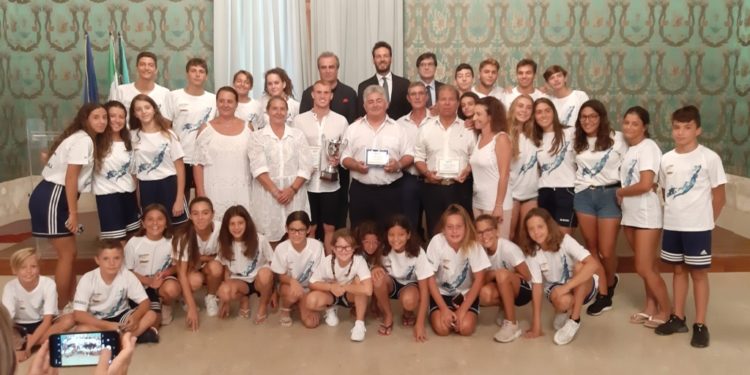 Siracusa. Nuoto, premiato al Vermexio il campione Claudio Antonino Faraci