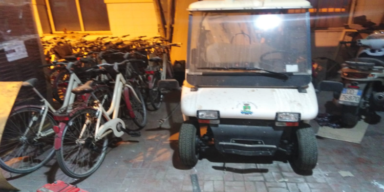 Siracusa. Navette e biciclette in stato di abbandono, Ficara e Burgio interrogano l’amministrazione