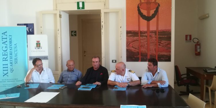 Siracusa. XIII Regata dei quartieri storici, presentato il programma al Vermexio