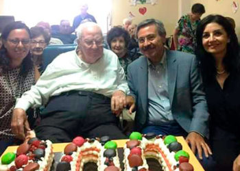 Buccheri, alla Casa di Riposo “S. Calafato” grande festa per i 100 anni di Vincenzo Licciardo