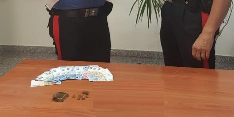 Cassibile. Trovato in possesso di 90 grammi di hashish, arrestato un 47enne