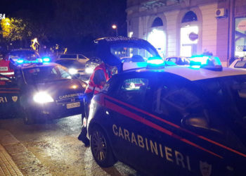 Siracusa, sorpresi in auto con due panetti di hashish: due arrestati