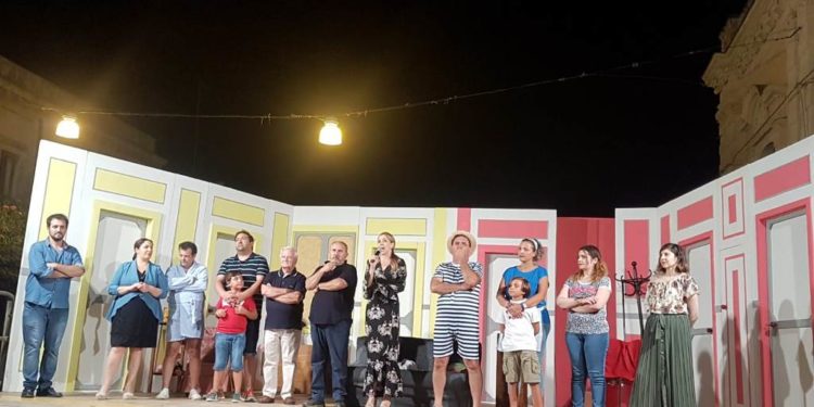 Canicattini Bagni. Successo di pubblico per la commedia “Imprevisti”