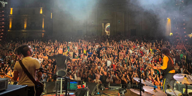 Noto, “Gioia Infinita” con i Negrita: ieri il concerto per i 25 anni della band. Il sindaco Bonfanti: “Organizzazione perfetta”