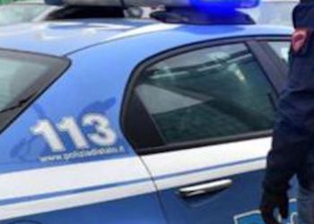 Augusta. Morde il braccio di un agente intervenuto dopo una lite, denunciata