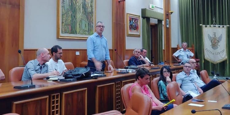 Lentini. Discarica Armicci, i deputati regionali e nazionali del M5S: “non è detta l’ultima parola”