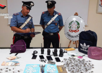 Siracusa. Blitz dei Carabinieri in via Immordini: quattro arresti e due denunce, sequestro di droga e ricetrasmittenti