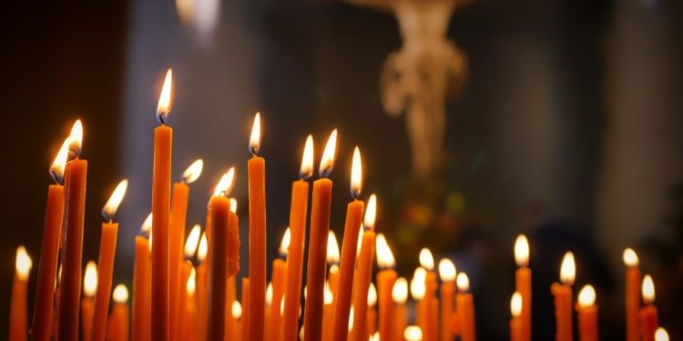 Incidente sul lavoro, Canicattini si stringe attorno alla famiglia con una veglia di preghiera