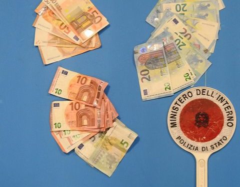 Augusta. Giovane rapina un supermercato e prova a scappare con il bottino, arrestato