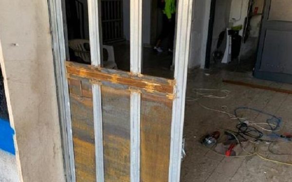 Siracusa. Contrasto alle piazze di spaccio, rimosso cancello abusivo in via Immordini