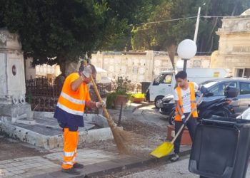 Siracusa. Ricorrenza defunti, al Cimitero e nelle aree circostanti operai al lavoro