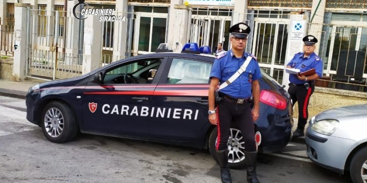 Siracusa. Rubati due monitor dall’istituto Fermi, i Carabinieri li ritrovano e li riconsegnano