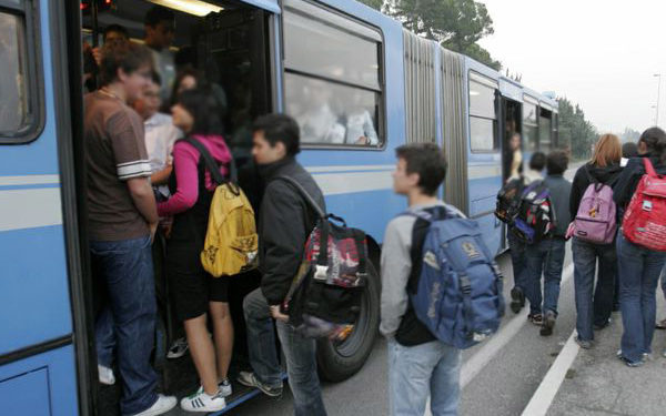 Siracusa. La fermata per gli autobus extraurbani degli studenti sarà al Pantheon