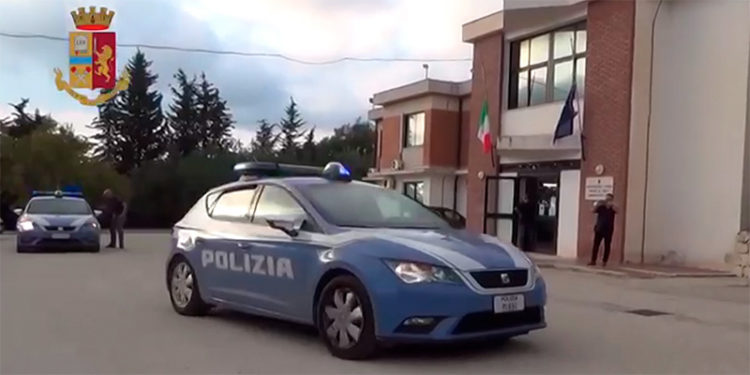 Noto, tentato furto aggravato in abitazione: quattro arrestati dalla Polizia