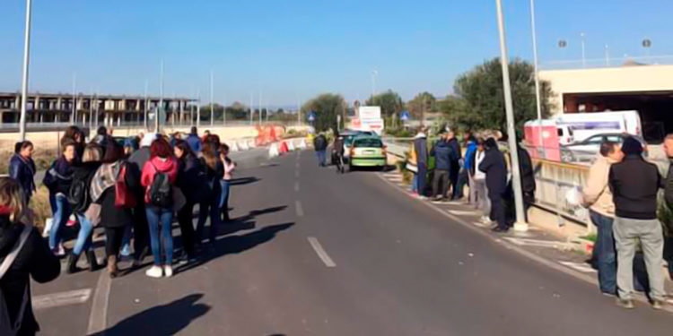 Siracusa, protesta dei lavoratori ex Spaccio Alimentare. Filcams Cgil, Fisascat Cisl e Uiltucs: “fortemente preoccupati per il loro destino”