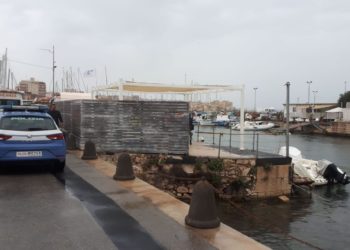 Siracusa. Cadavere di un uomo nelle acque del porto Piccolo: indaga la Polizia