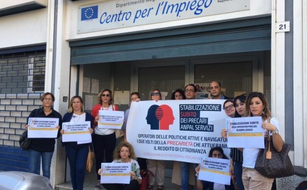 Sicilia, Anpal Servizi: sit-in dei lavoratori precari per chiedere la stabilizzazione