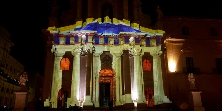 Siracusa: risorge il Tempio di Atena col video mapping