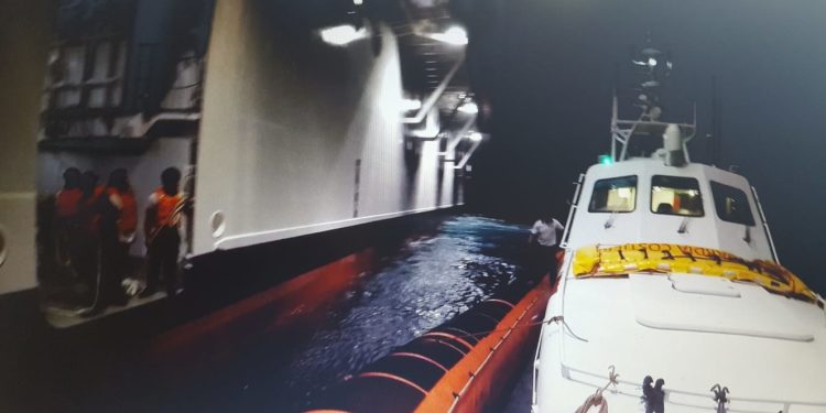 Siracusa. Evacuazione medica di un crocerista francesce a bordo di MSC Poesia